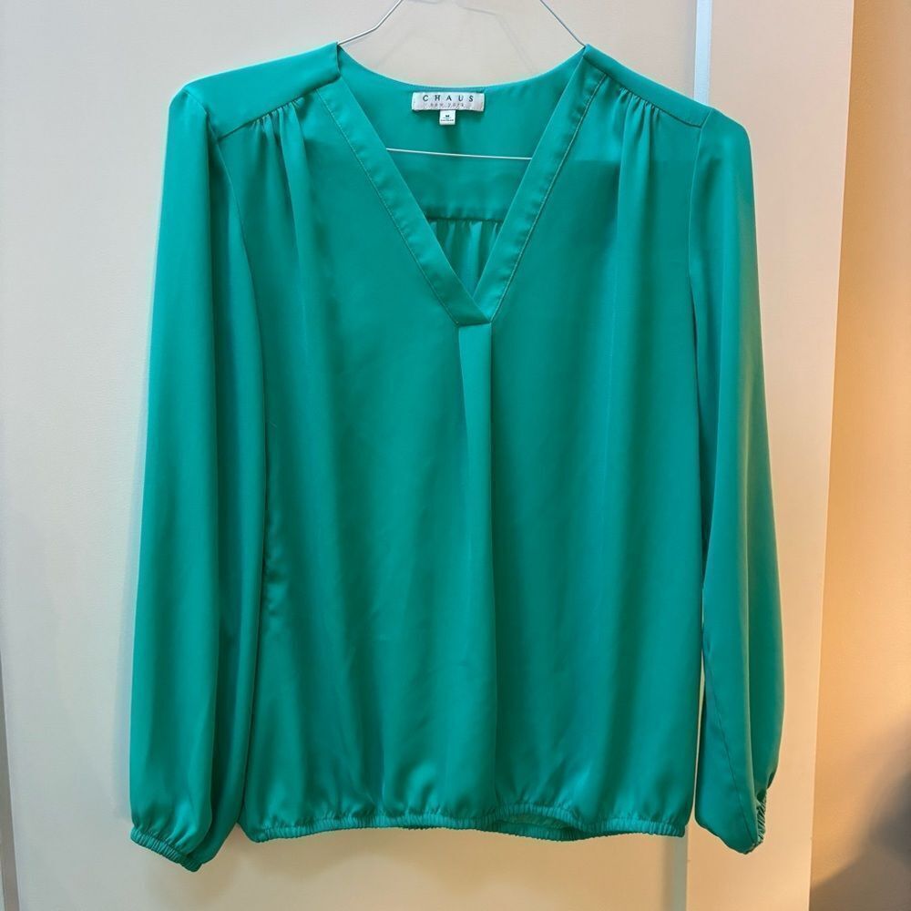 Chaus New York Emerald Green V-Neck Blouse (Size M)